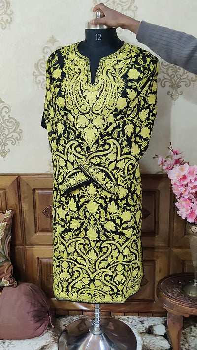 Paisley Aari-Embroidered Black Kashmiri Pheran
