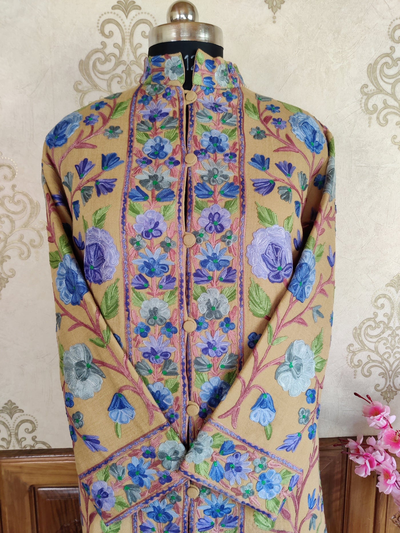 Beige Kashmiri Floral Embroidered Coat Jacket KashmKari Get Kashmiri coat With Bohemian Embroidery at best price Online  | Kashmir Thread 