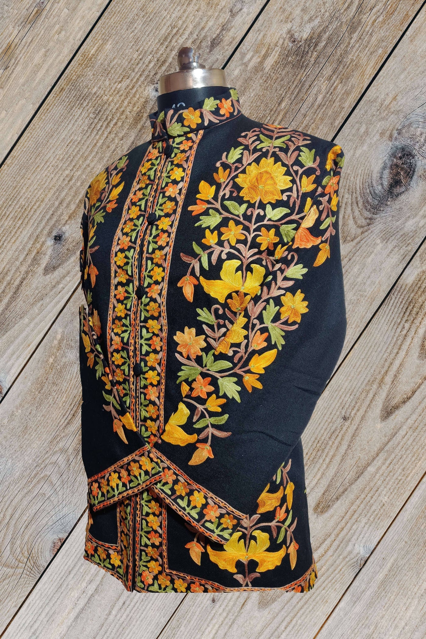 Kashmir Thread Coat XXL (46) Kashmiri  Woolen Jacket With Floral Multi-Color Embroidery