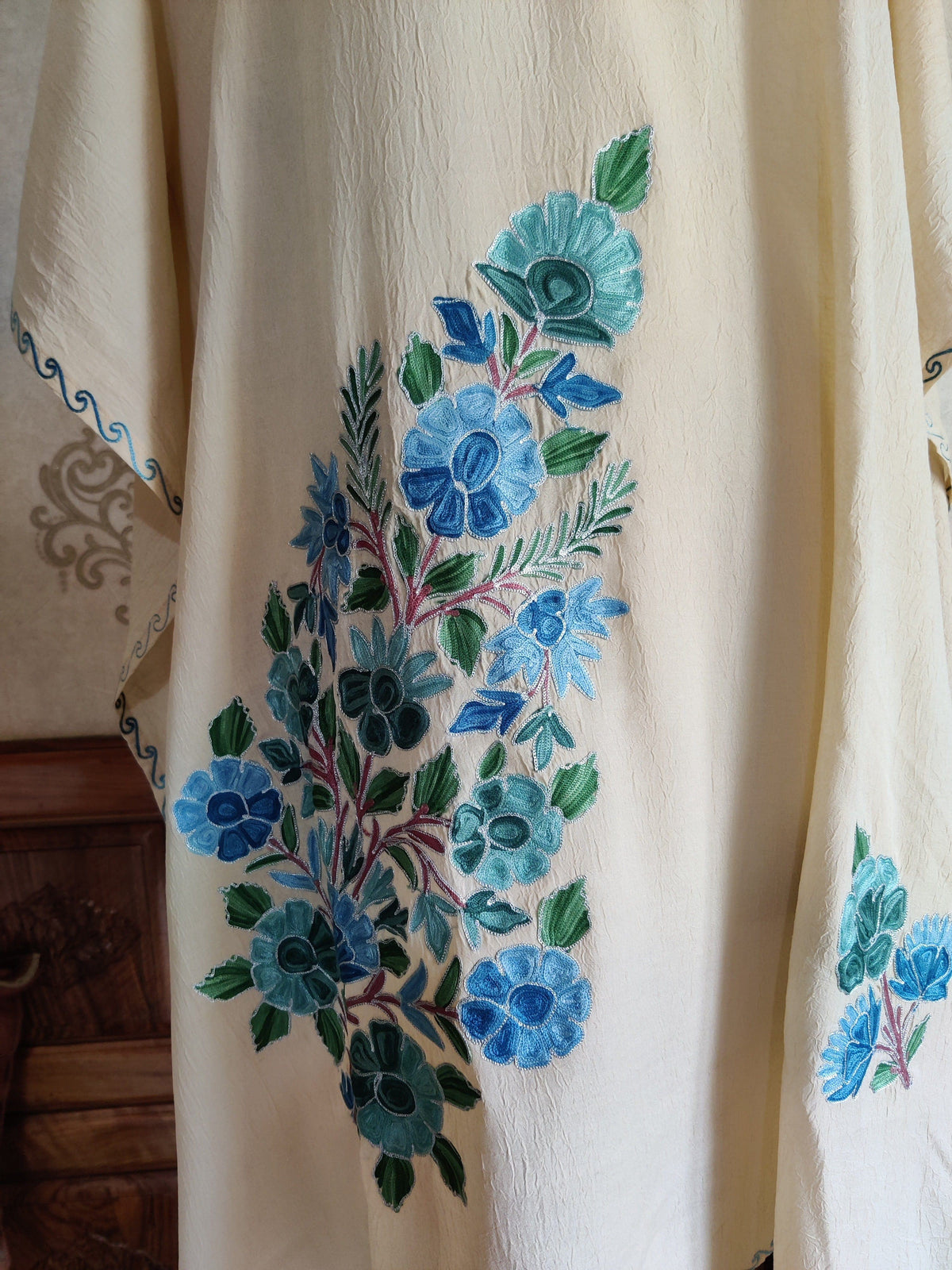 beige  Kashmiri Kaftan With Floral Embroidery kaftan KashmKari Black Kashmiri Kaftan top online At a Reasonable Price | Kashmir Thread 