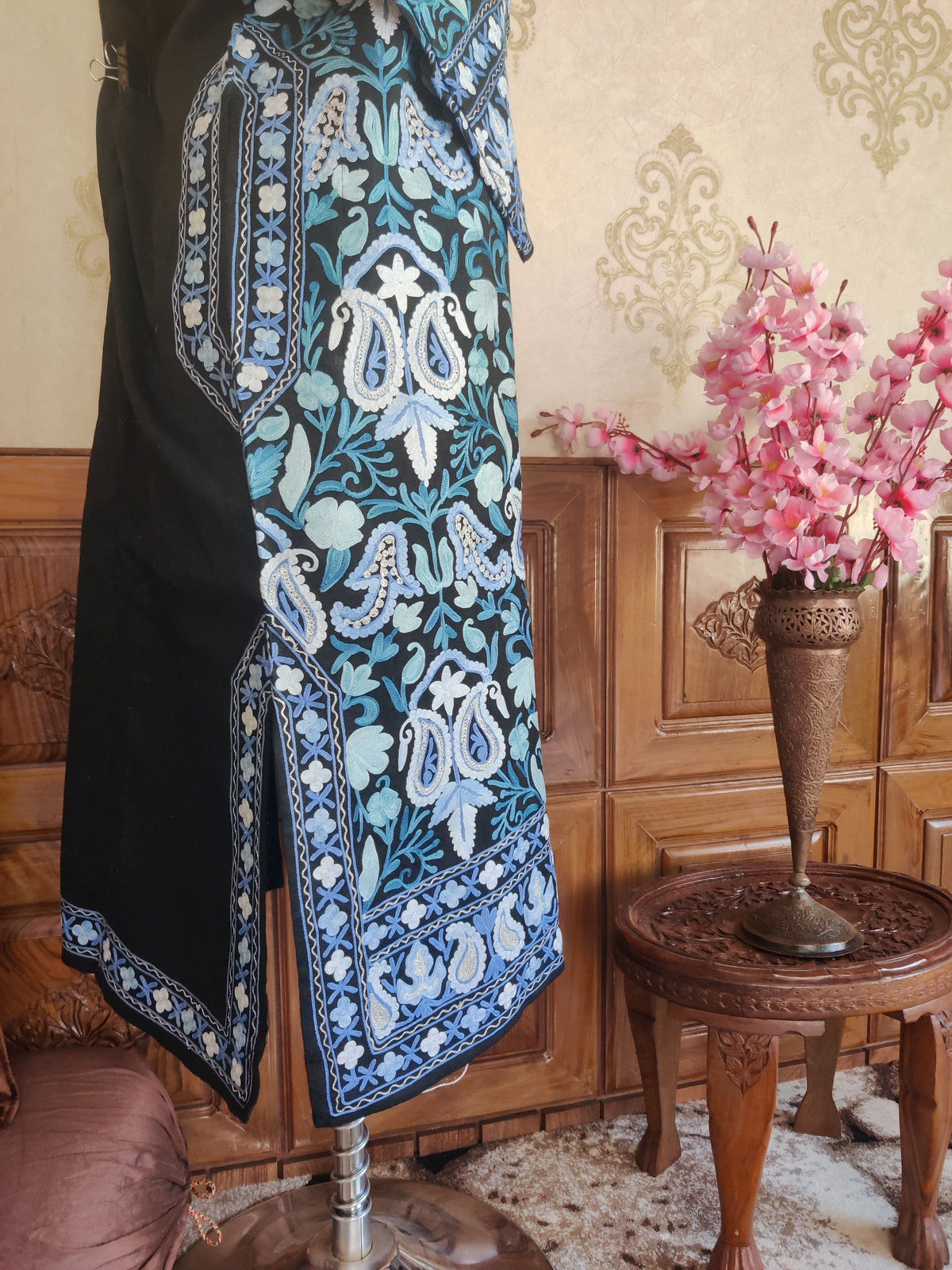 Kashmiri Pheran Jamawar With Aari Embroidery Pheran KashmKari Buy Kashmiri Jamawar Phiran Online at a Reasonable Price | Kashmir Thread 