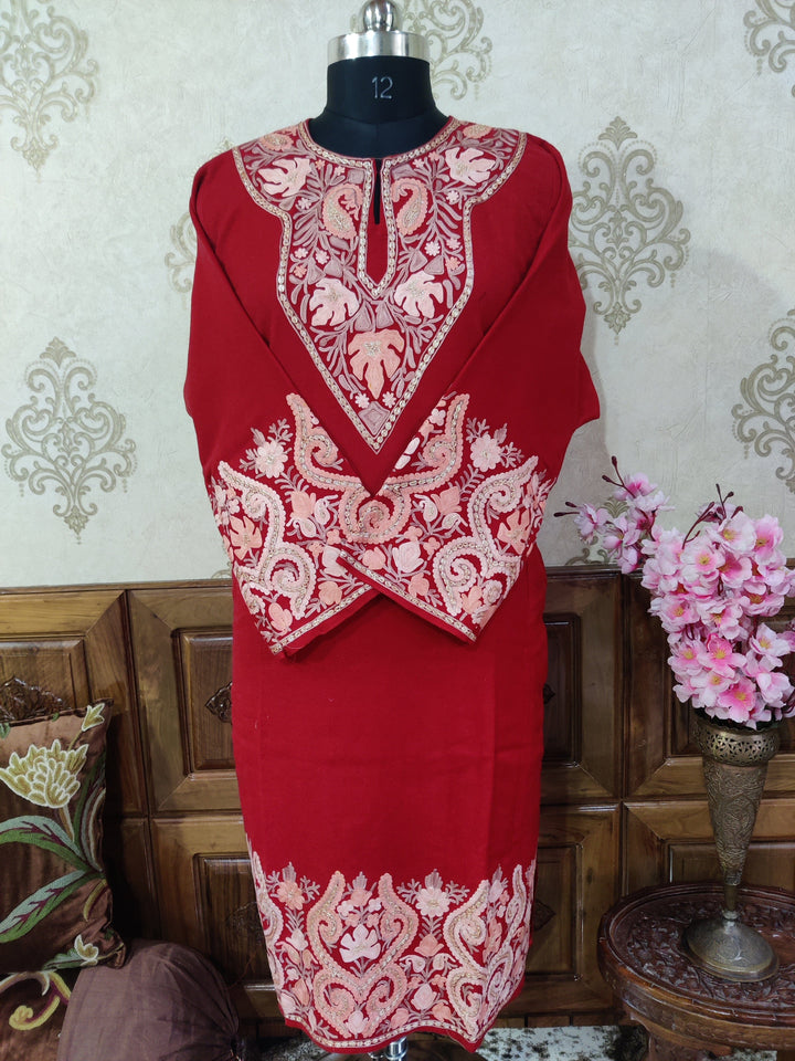 Kashmiri Woolen Pheran with mix of Tilla & Aari Embroidery Pheran KashmKari Buy Kashmiri Phiran Aari Embroidery Online at a Friendly Price | Kashmir Thread 