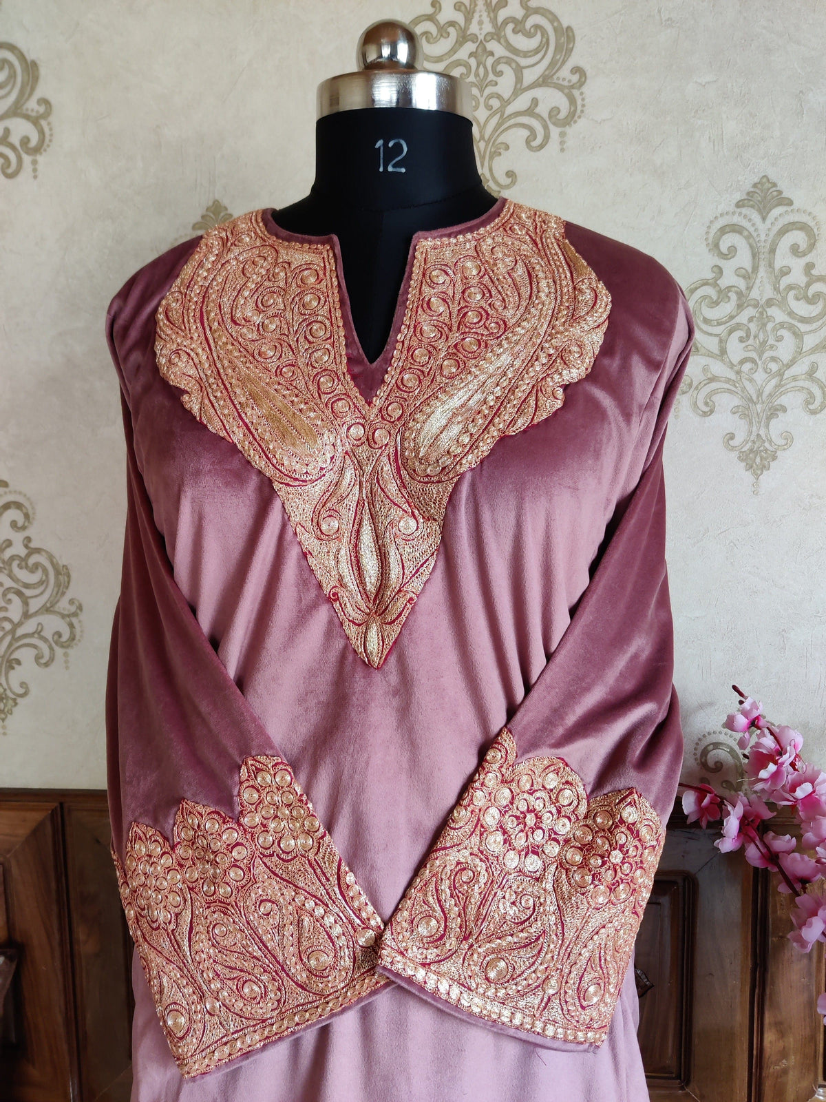 Pink Kashmiri Velvet Phiran With Heavy Tilla Embroidery Pheran KashmKari Buy  Pink Kashmiri Velvet Phiran With  Heavy Tilla work Online at a Best price | Kashmir Thread 