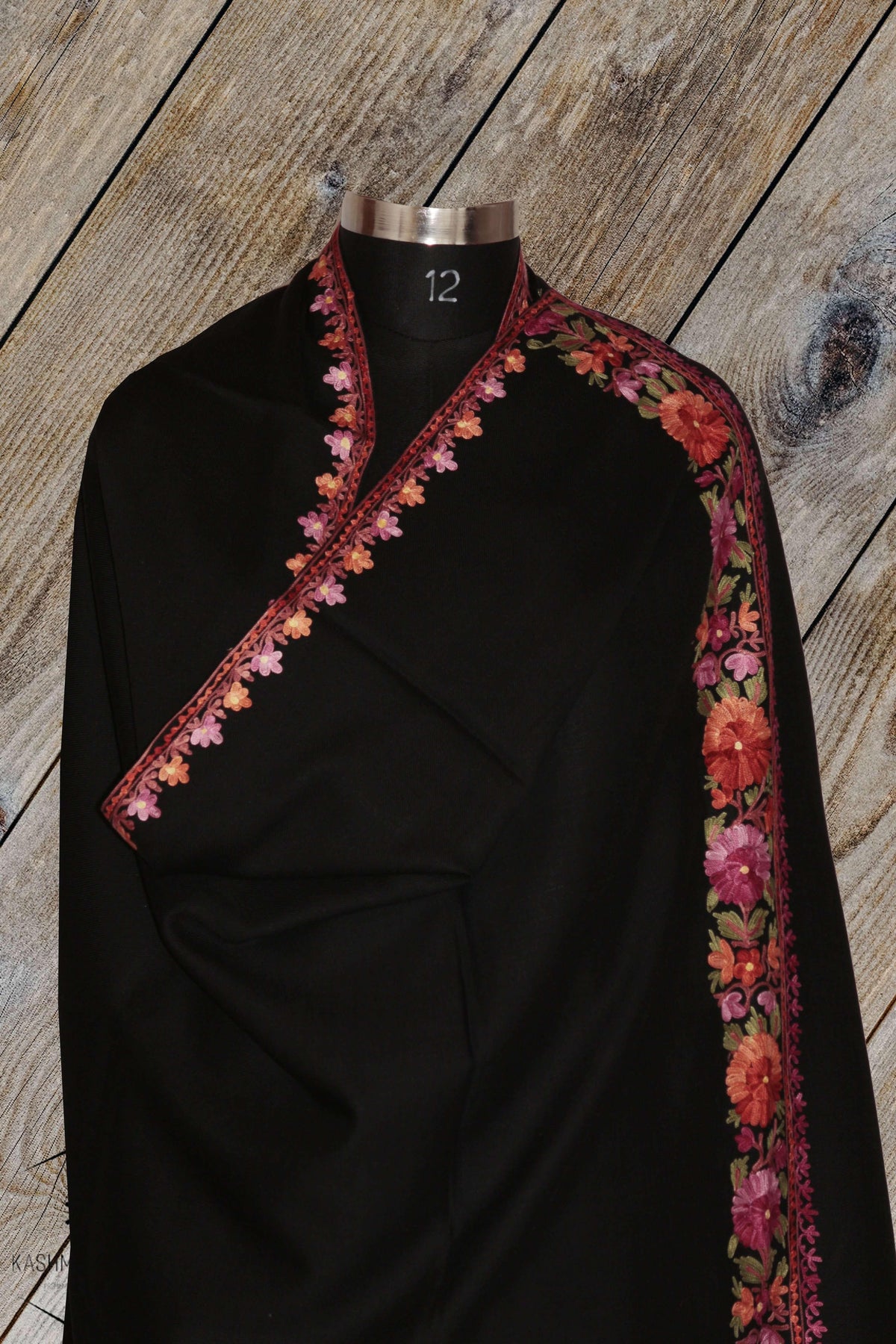 Kashmir Thread shawl Black Kashmiri Woolen Shawl with Aari Embroidery