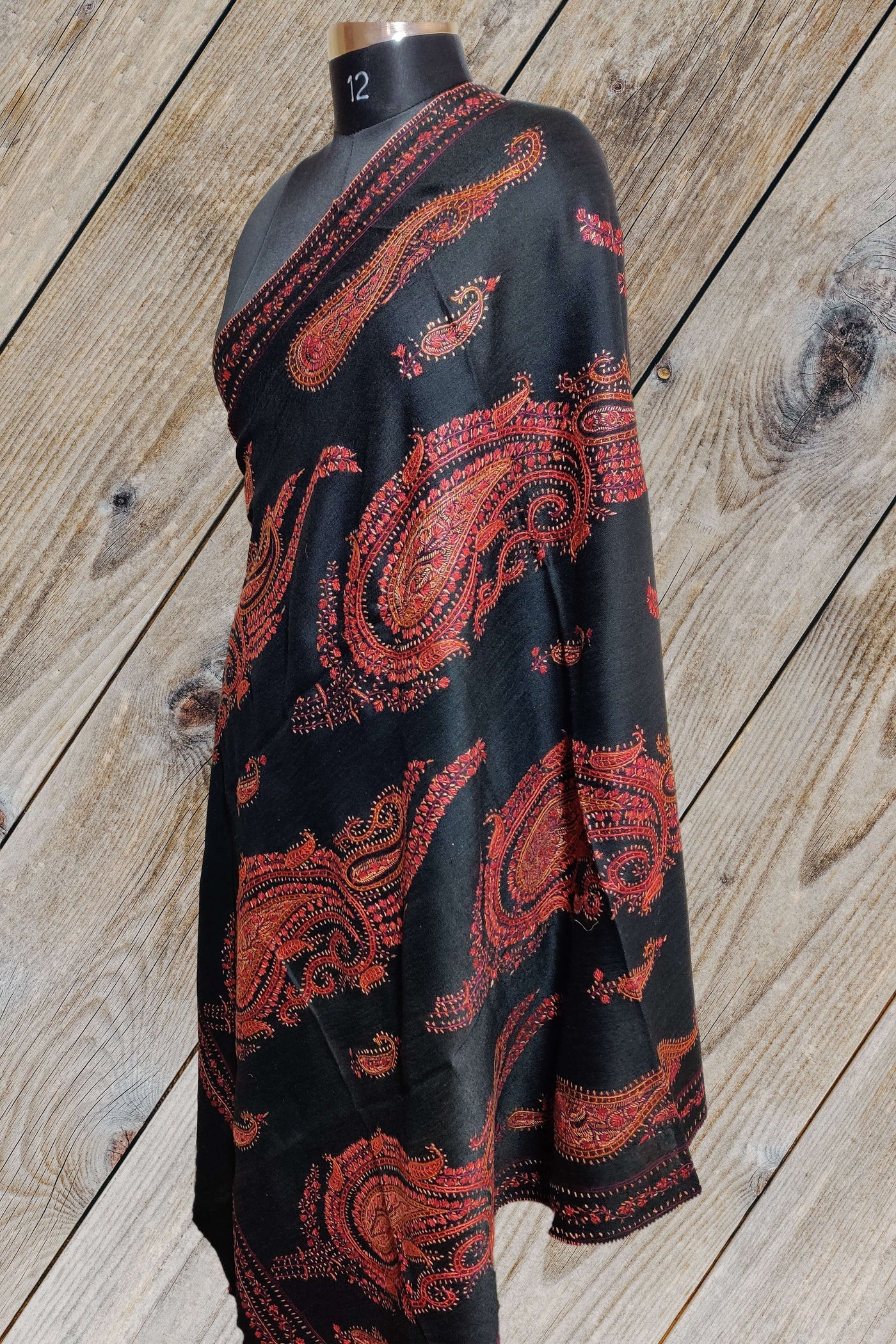 Kashmir Thread shawl Black Sozni Hand-Embroidered Kashmiri Tusha Shawl