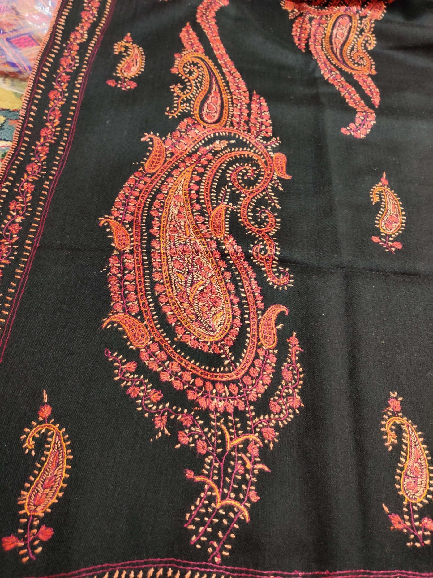 Kashmir Thread shawl Black Sozni Hand-Embroidered Kashmiri Tusha Shawl