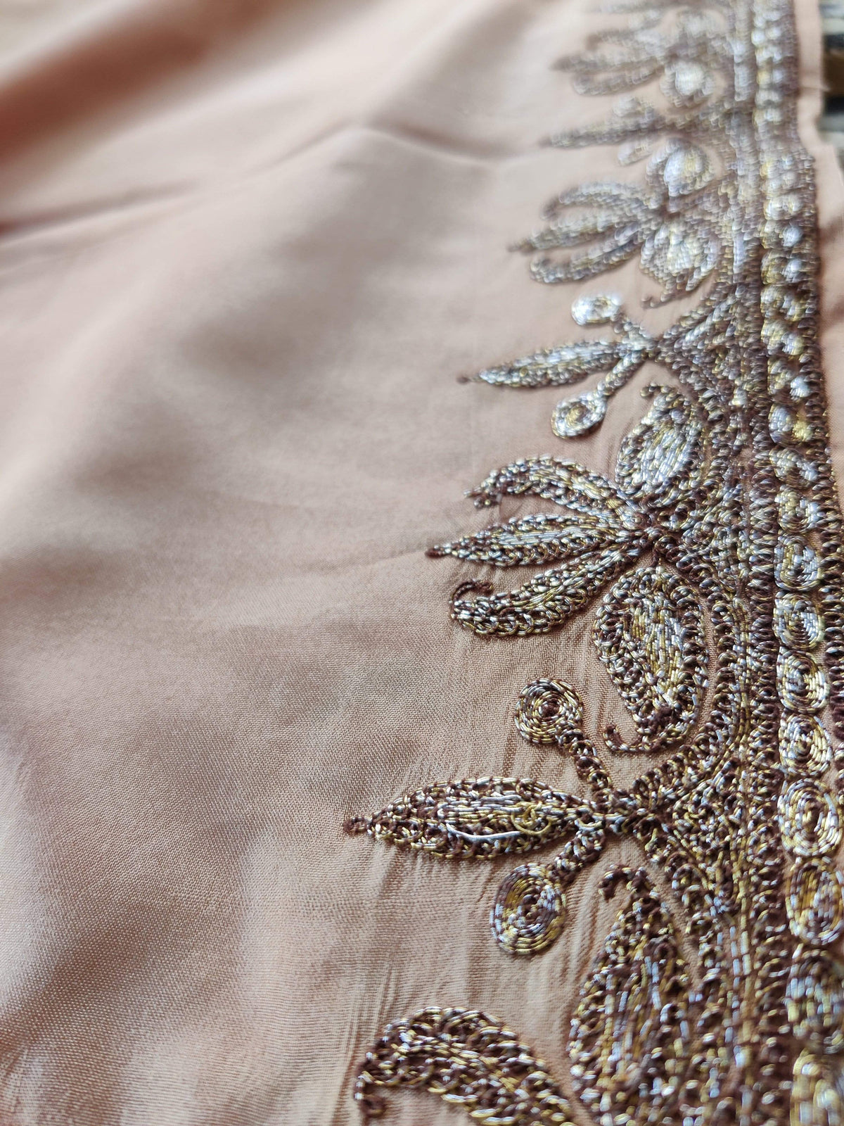 Kashmir Thread Summer Suit Pure Silk Kashmiri Suit Three-Piece With Tilla Embroidery