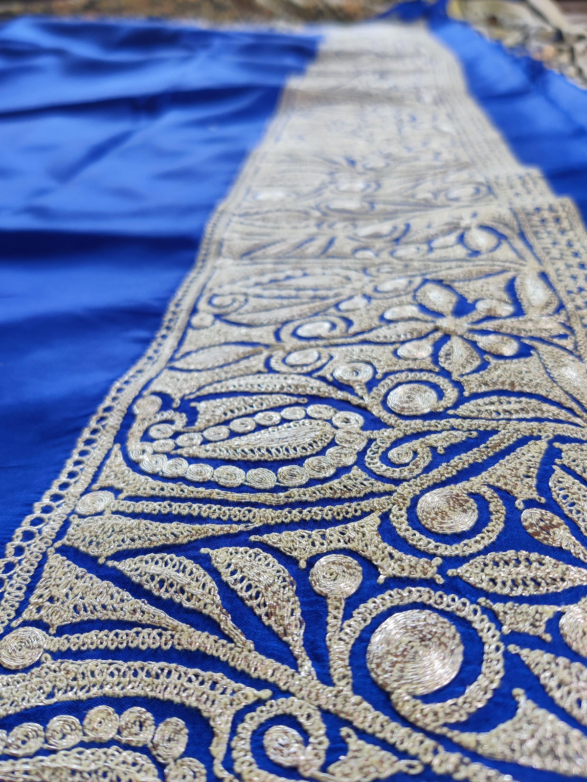 Kashmir Thread Summer Suit Pure Silk Tilla Kashmiri Suit Three-Piece With Heavy Embroidery On Sleeves