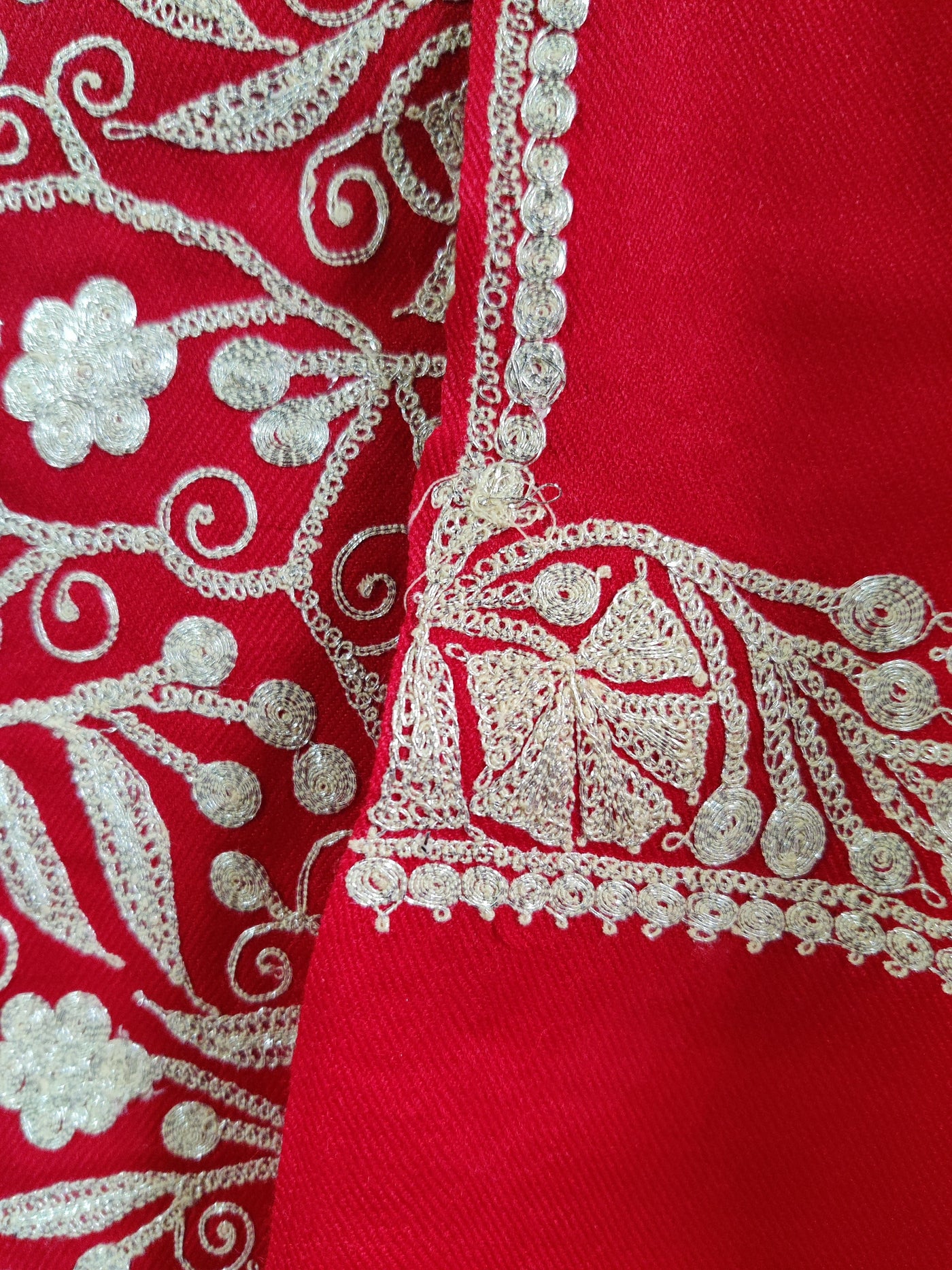 Maroon Kashmiri Woolen Suit With White Tilla Embroidery Jaal Design (3 Pcs) Woolen Suit KashmKari Blue Kashmiri Woollen Suit With Tilla Embroidery jaal design (3 pcs).  Kashmiri Suit online